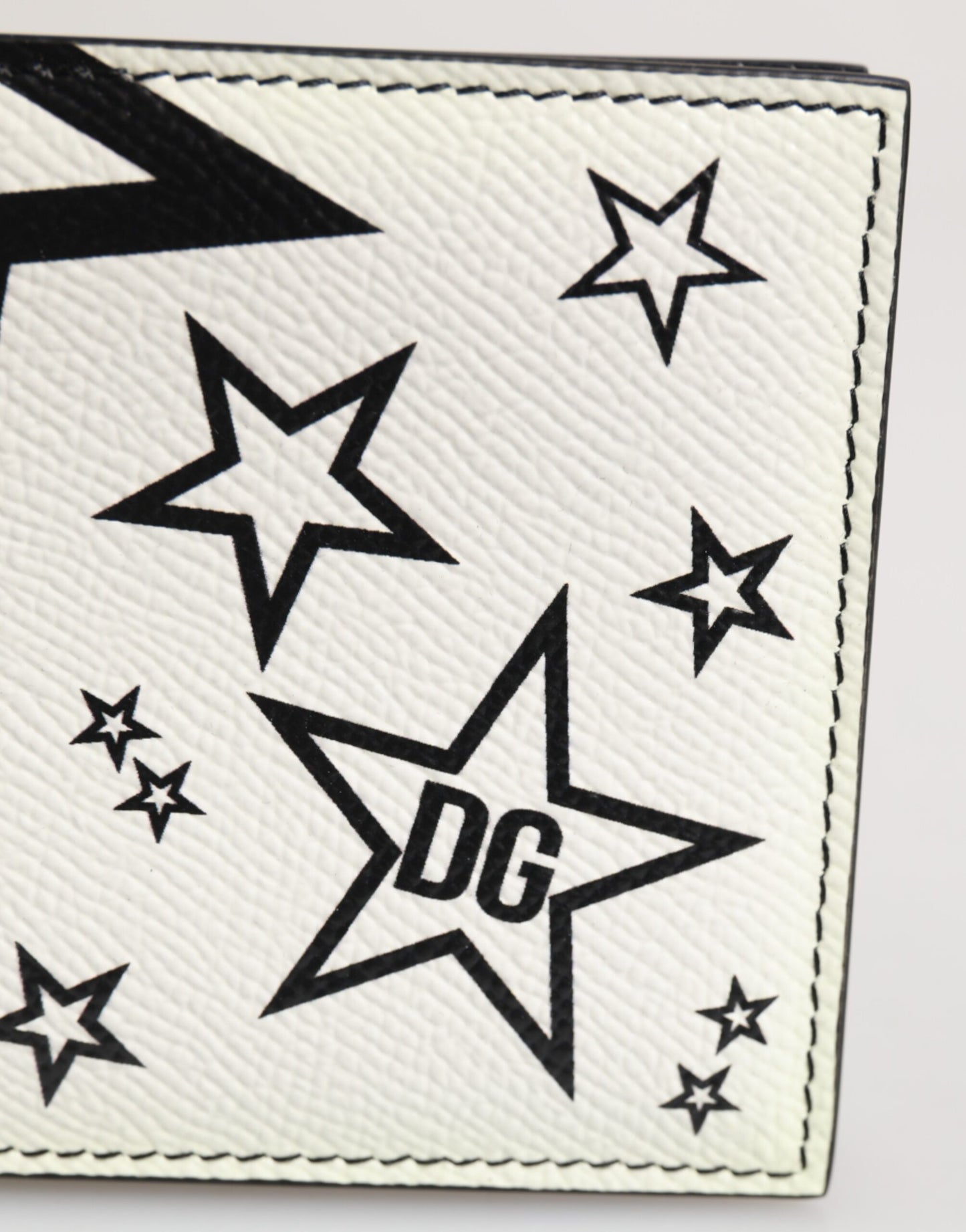 Dolce & Gabbana White Leather DG Star Logo Bifold Card Holder Wallet